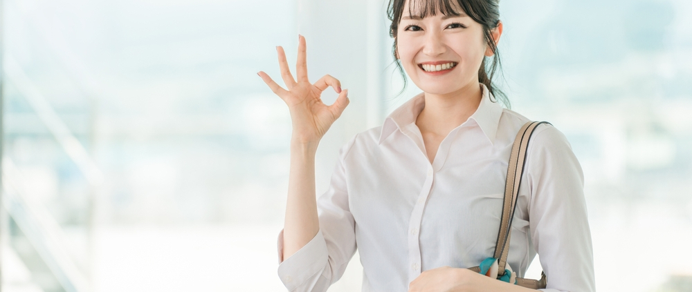 staffing agency owner three fingers up