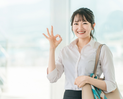 staffing agency owner three fingers up